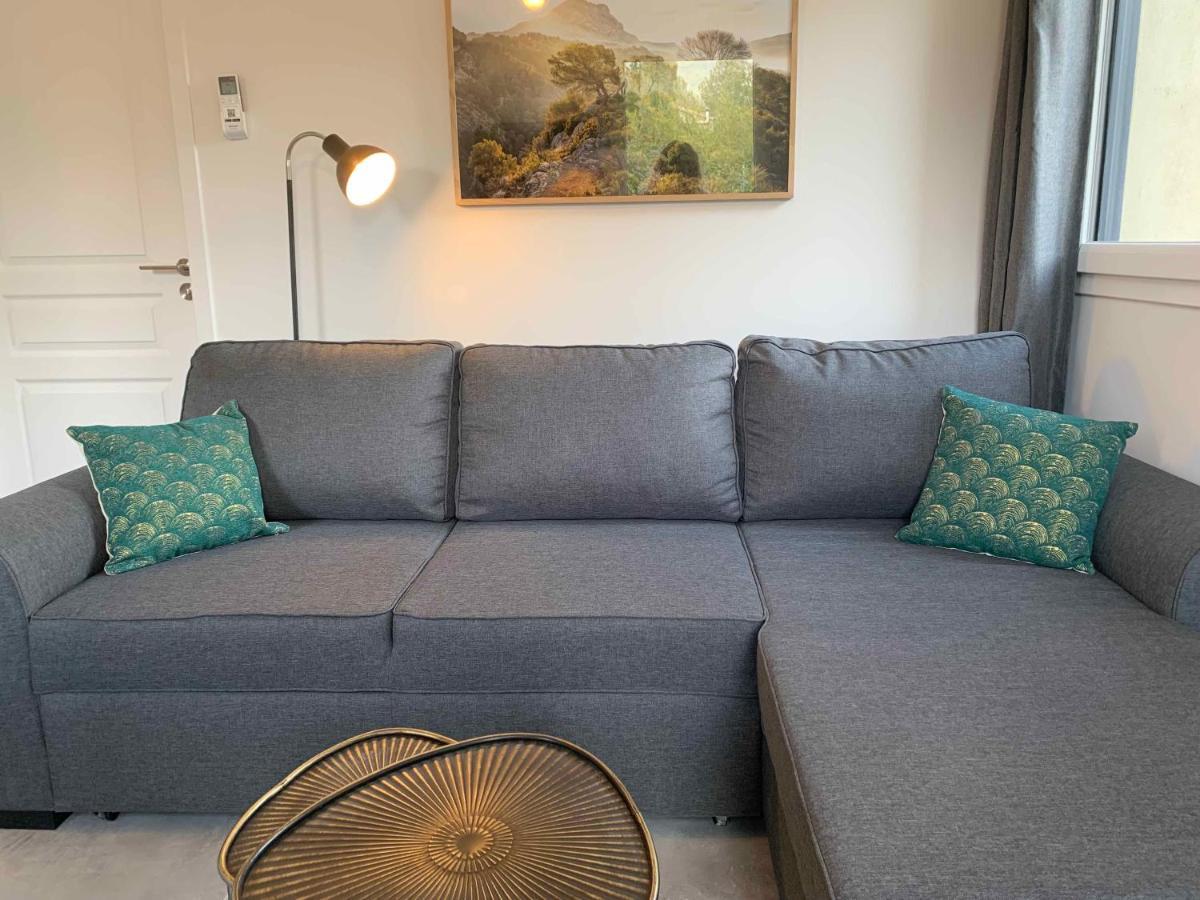 Вилла Le Cabanon De Livia Avec Piscine Privee Кюкюрон Экстерьер фото